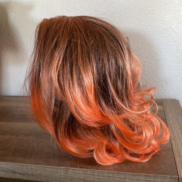 100% Kanekalon Hair by Magic Touch Collection: Layered Cut Flip 🌵 TIB/Orange - Picture 10 of 14